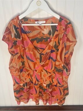 DR2 Pink and Orange Floral V-Neck Blouse